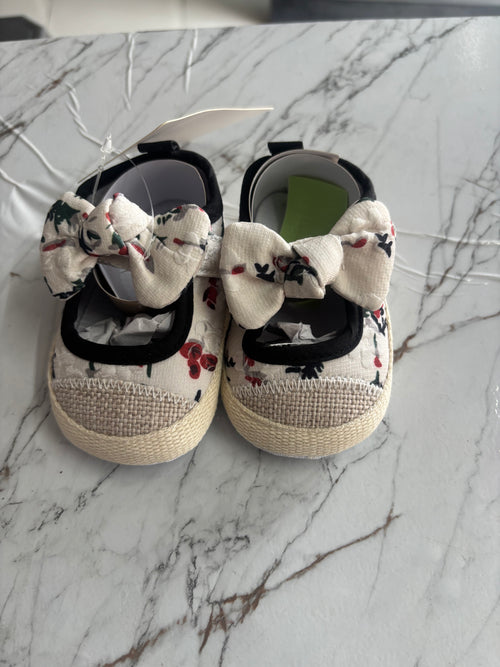 Baby Girl Floral Bow Shoes – Soft Sole Casual & Party Wear